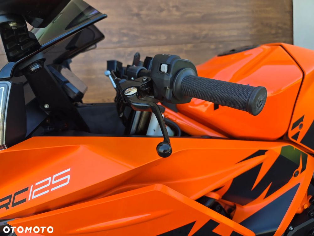 KTM RC 125 - 25