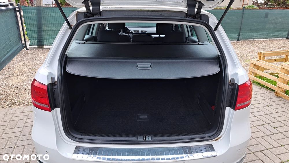 Volkswagen Passat 2.0 TDI BlueMotion Technology Exclusive - 24