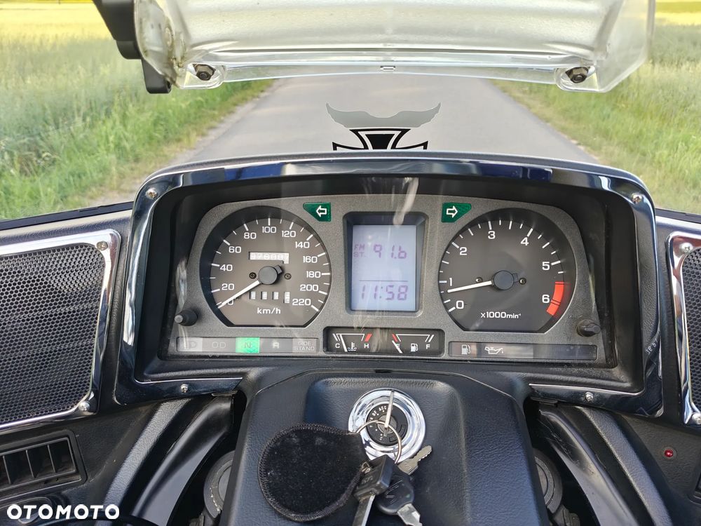 Honda GL - 11