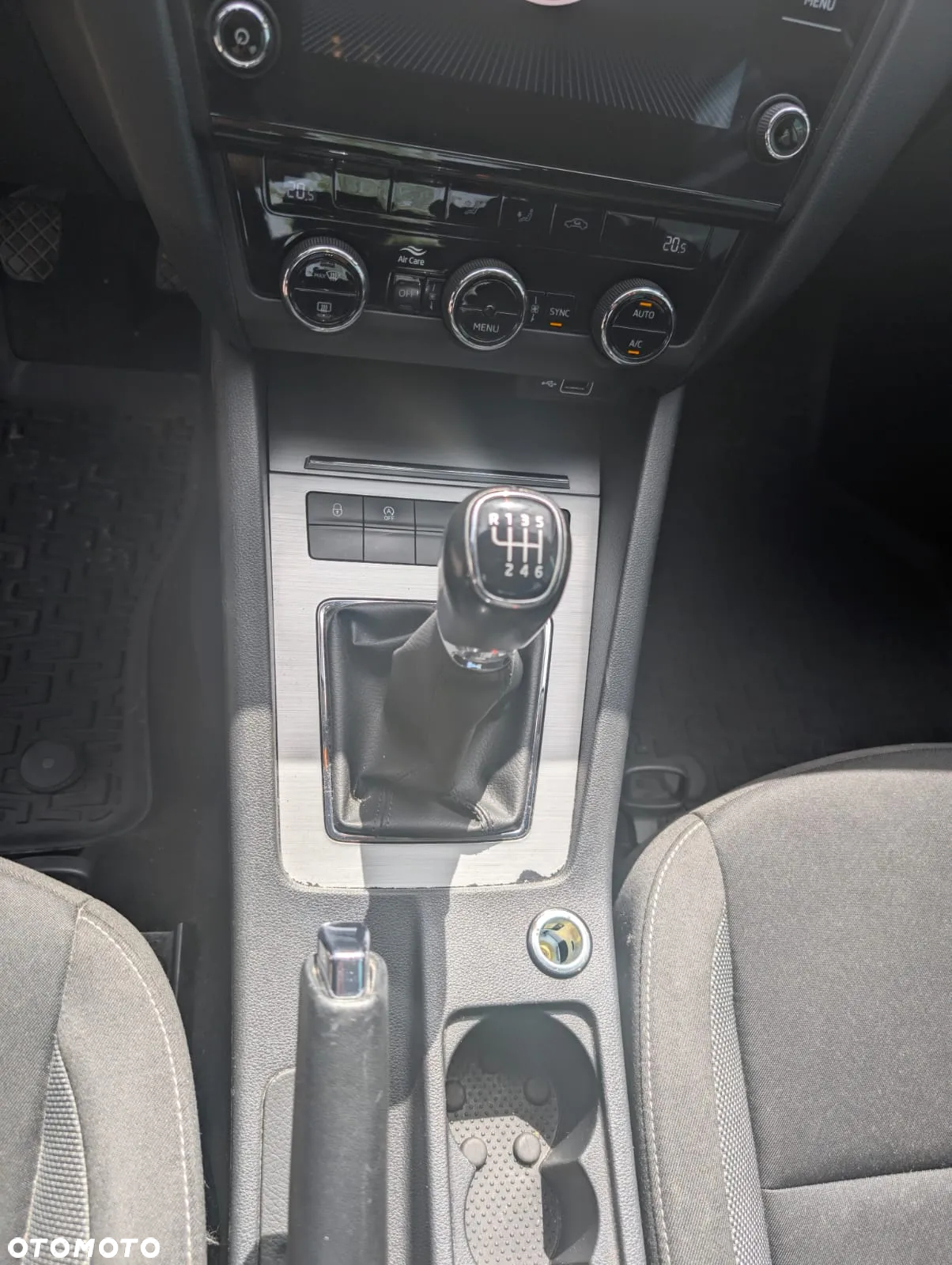 Skoda Octavia 1.5 TSI ACT Ambition - 9