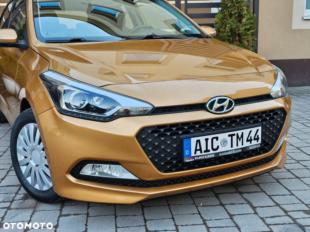 Hyundai i20 1.2 YES Gold - 18