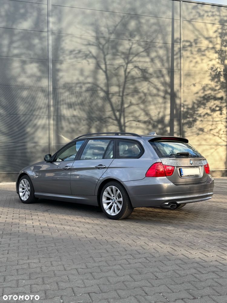 BMW Seria 3 320d DPF - 16