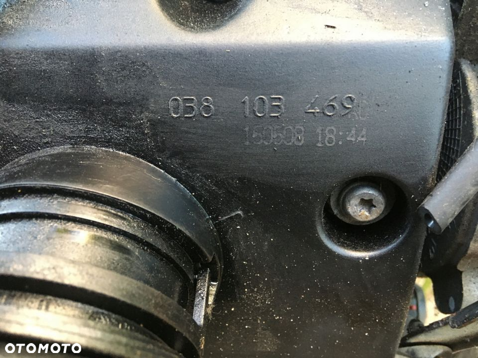 VW GOLF V 1,9TDI POKRYWA ZAWORÓW 038103469AD BXE - 2