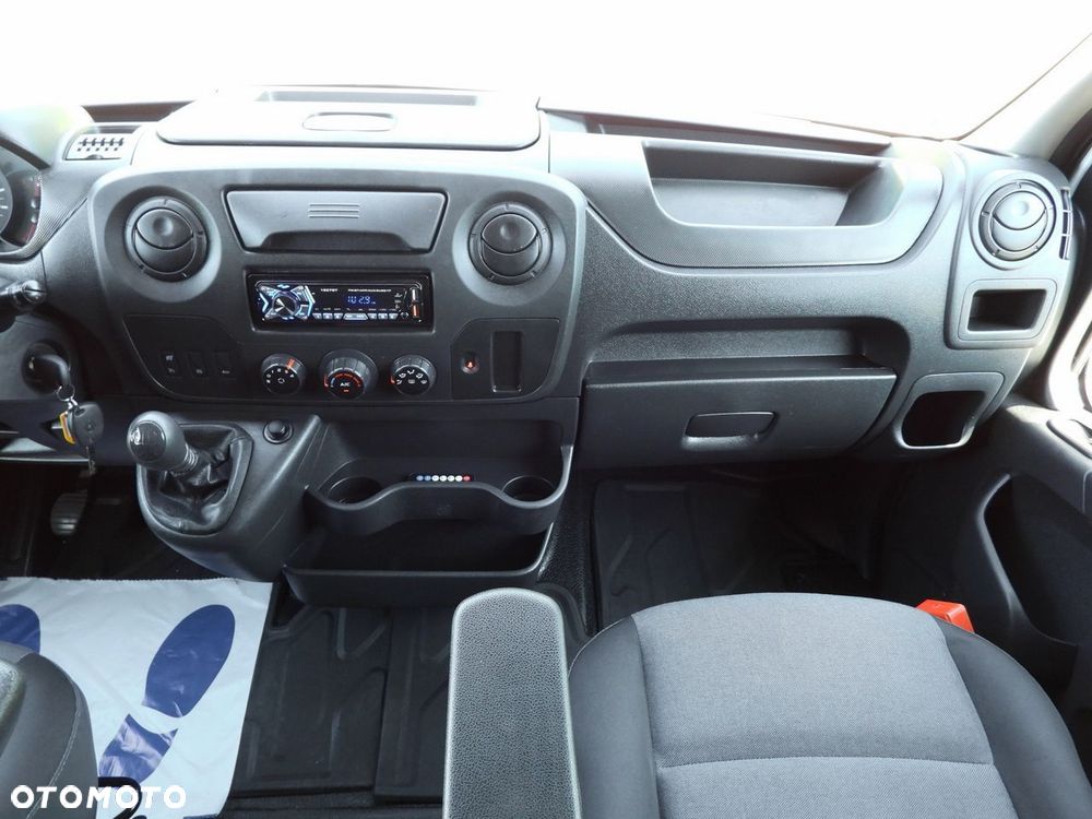 Renault MASTER PLANDEKA 8 PALET TEMPOMAT PNEUMATYKA KLIMATYZACJA  170KM - 31