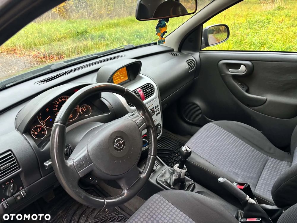 Opel Corsa - 33