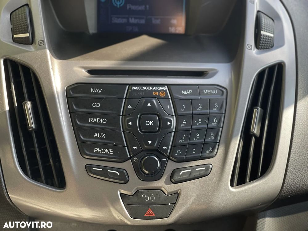 Ford Tourneo Connect 1.6 LWB Ambiente - 12