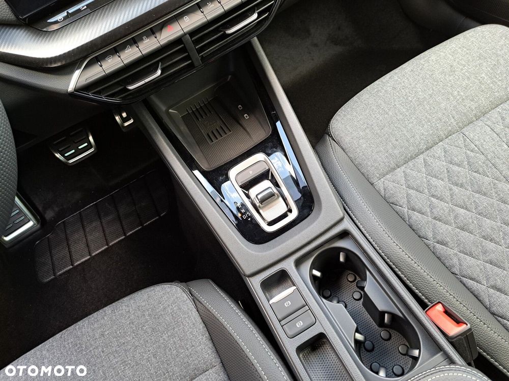 Skoda Octavia 1.5 TSI mHEV Sportline DSG - 24