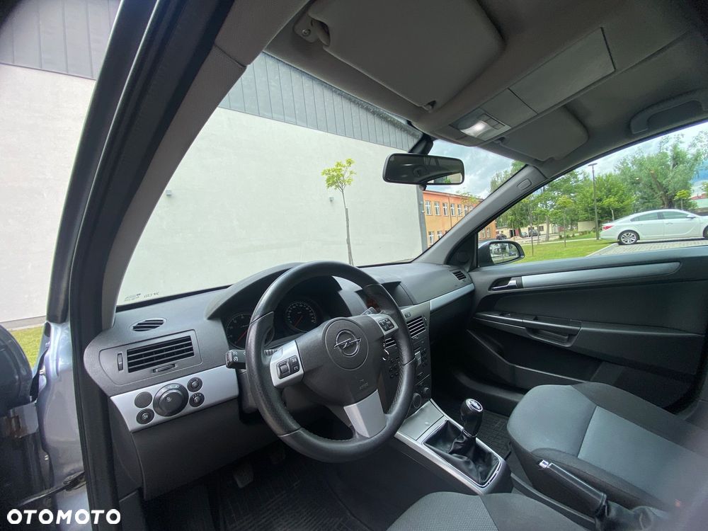 Opel Astra - 8