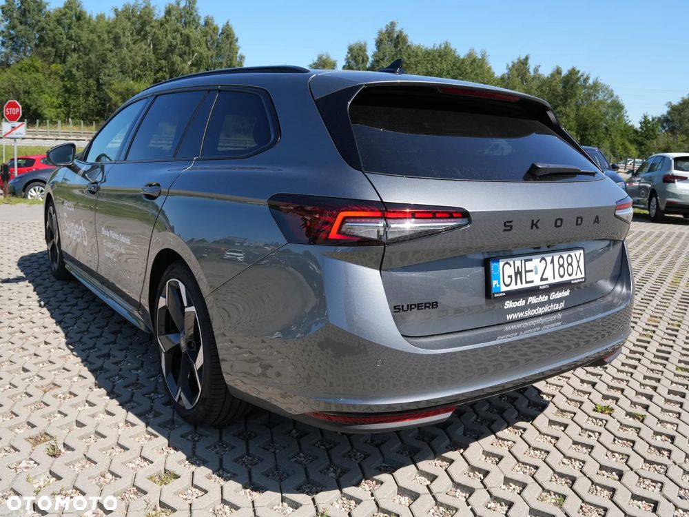 Skoda Superb 2.0 TSI Sportline DSG - 12