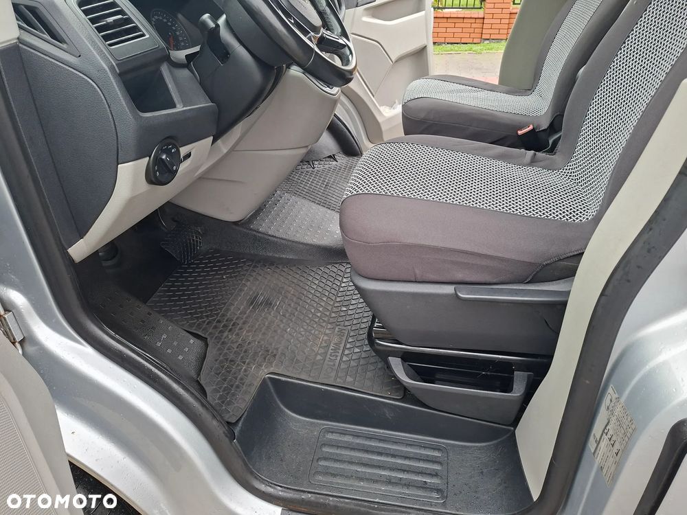 Volkswagen Transporter T6 - 21