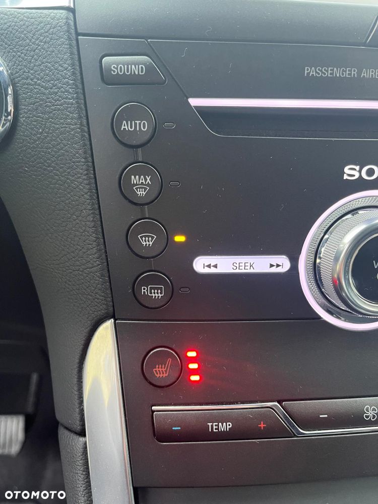 Ford S-Max - 25