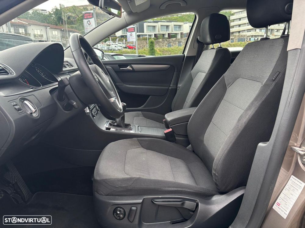 VW Passat 1.6 TDI DPF BlueMotion - 6