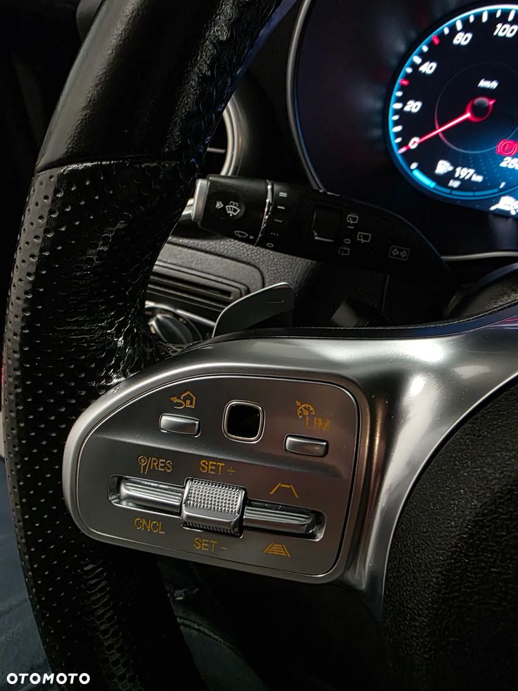 Mercedes-Benz GLC 300 de 4Matic 9G-TRONIC AMG Line Plus - 22