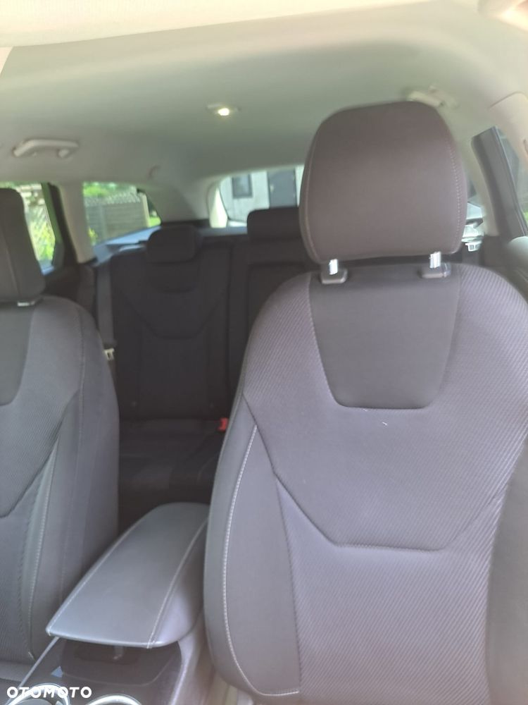 Ford Mondeo 2.0 TDCi Ambiente Plus PowerShift - 4