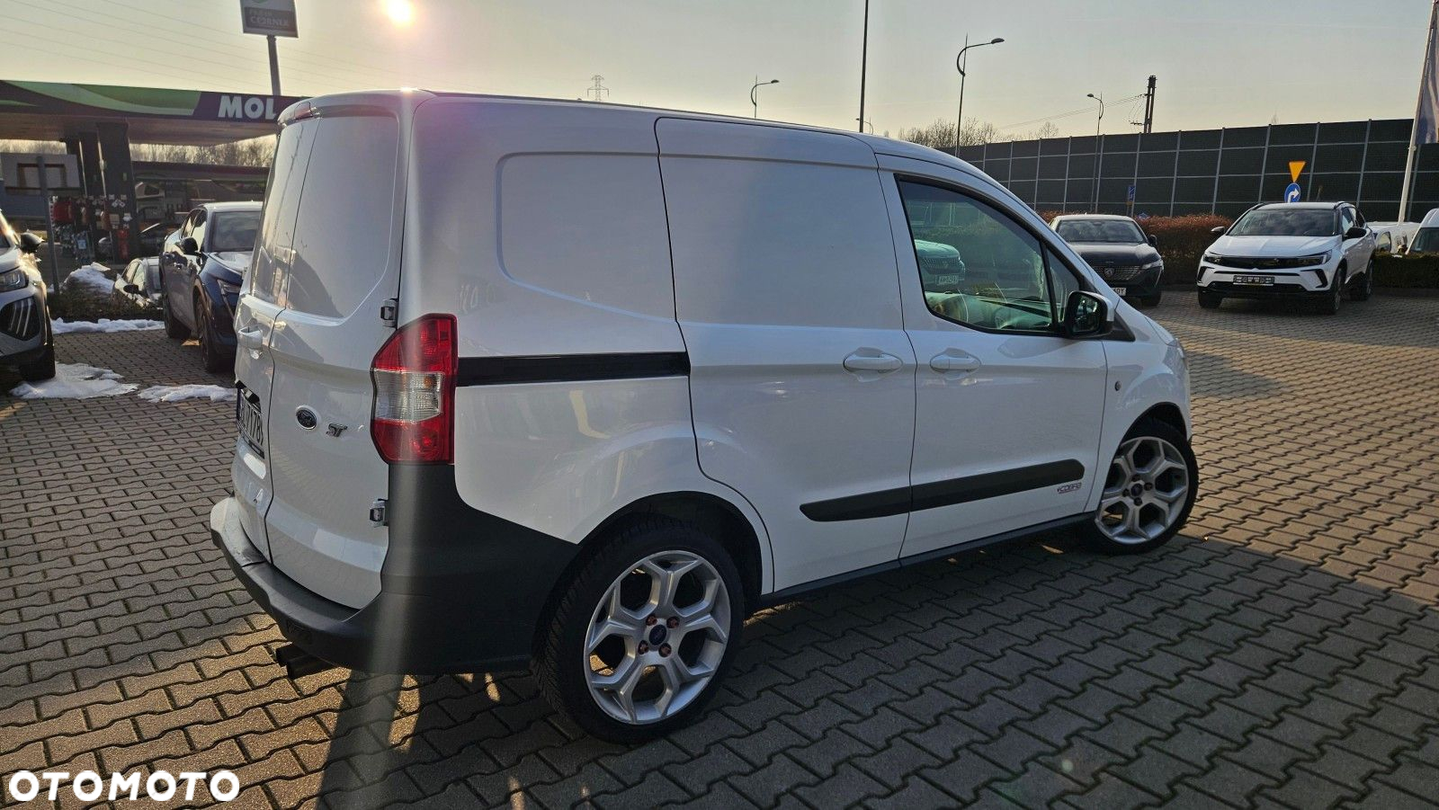 Ford courier - 2