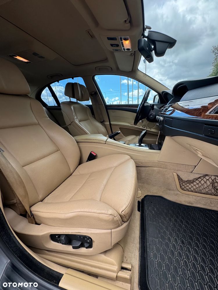 BMW Seria 5 - 16