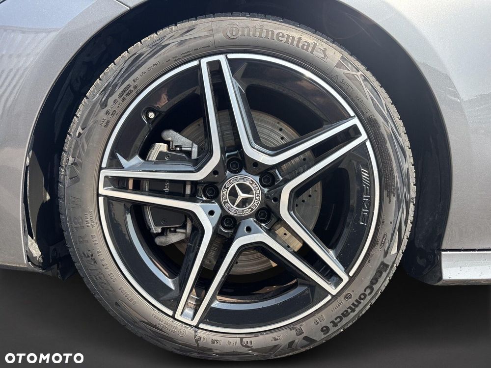 Mercedes-Benz CLA - 10