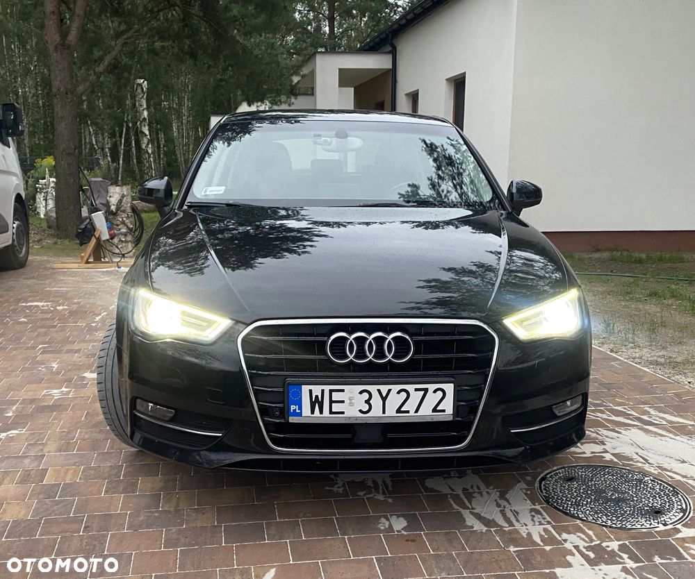 Audi A3 Sportback 1.2 TFSI Ambiente - 2
