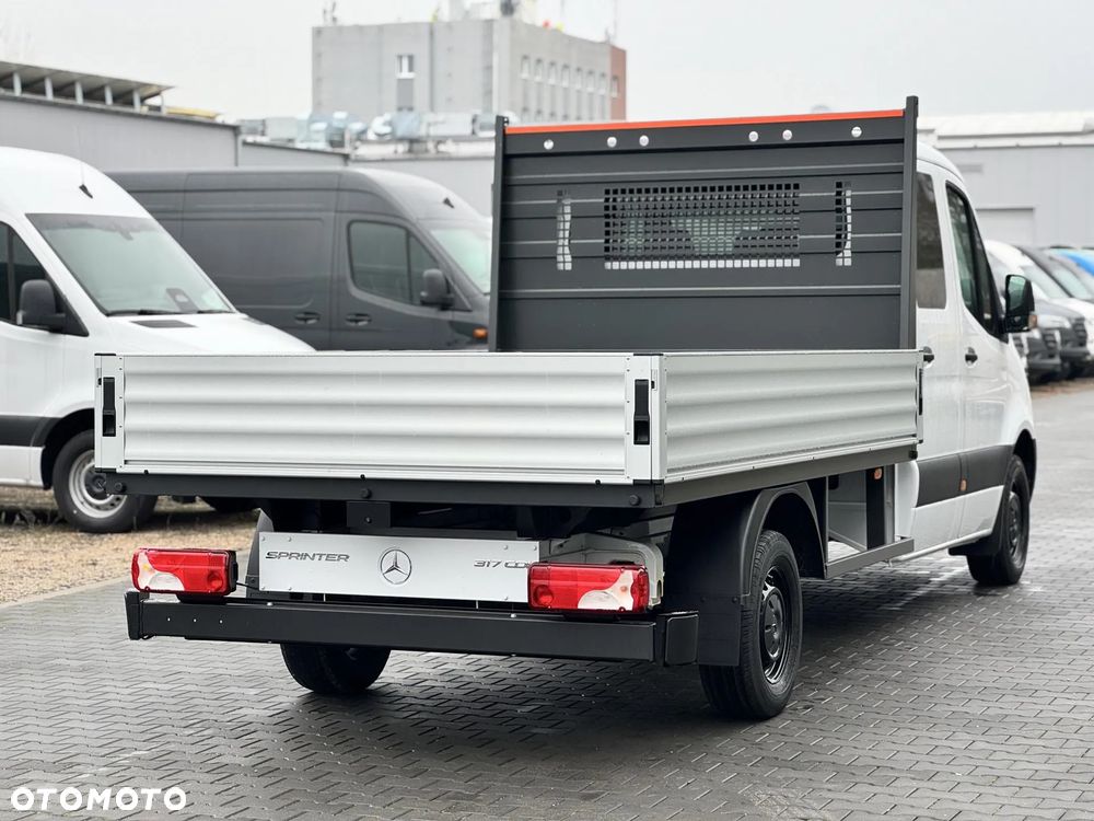 Mercedes-Benz Sprinter - 3