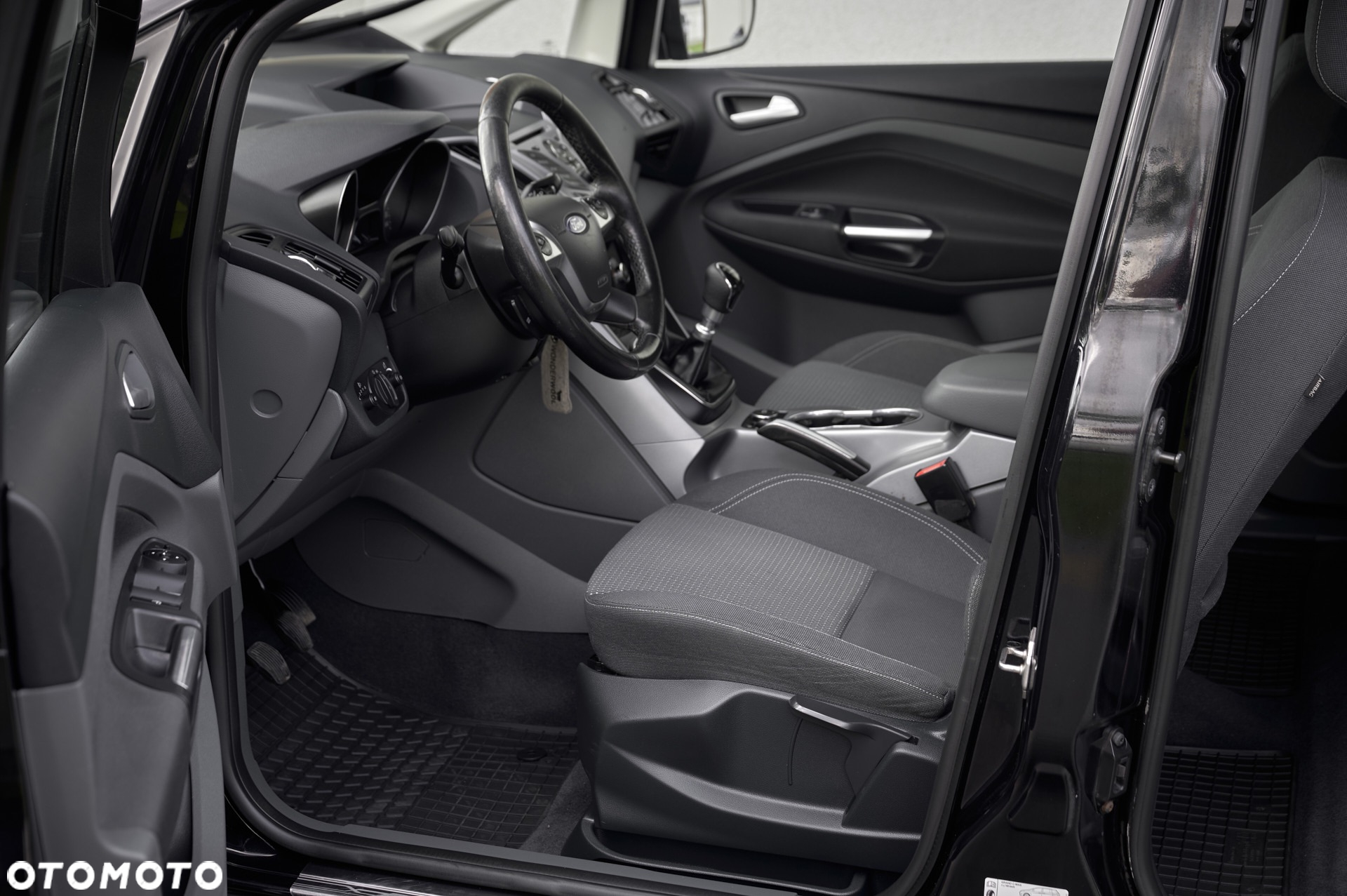 Ford Grand C-MAX - 22