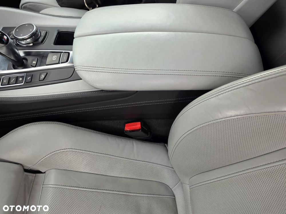 BMW X5 M Standard - 16