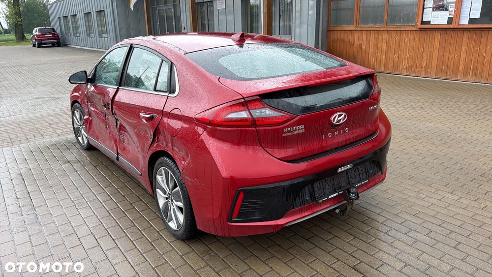 Hyundai IONIQ 1.6 GDI Premium - 10