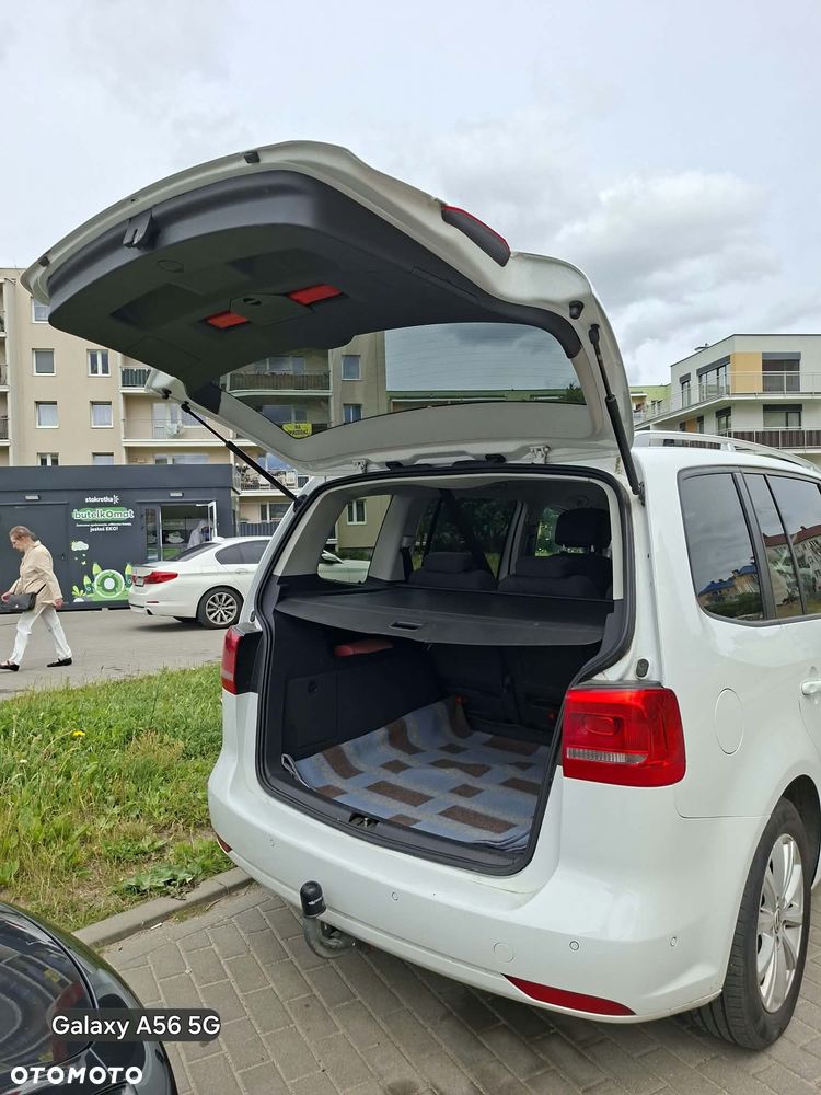 Volkswagen Touran 2.0 TDI DPF Cross DSG - 9