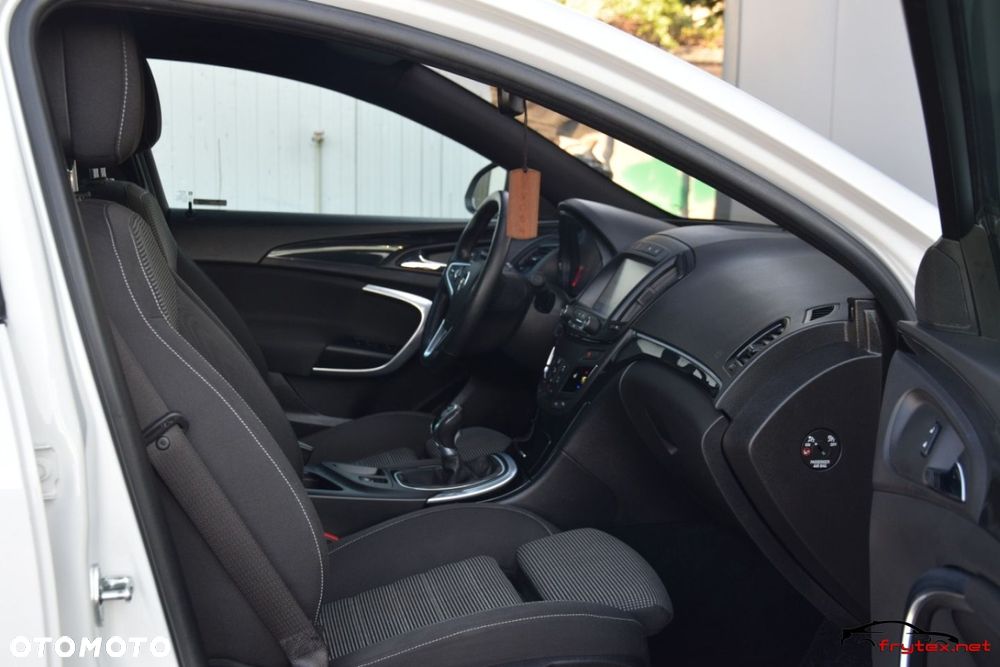 Opel Insignia - 21