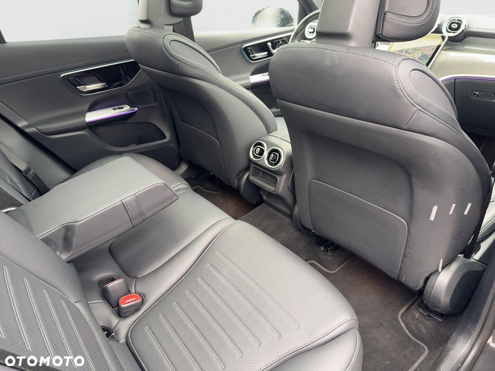 Mercedes-Benz GLC - 24