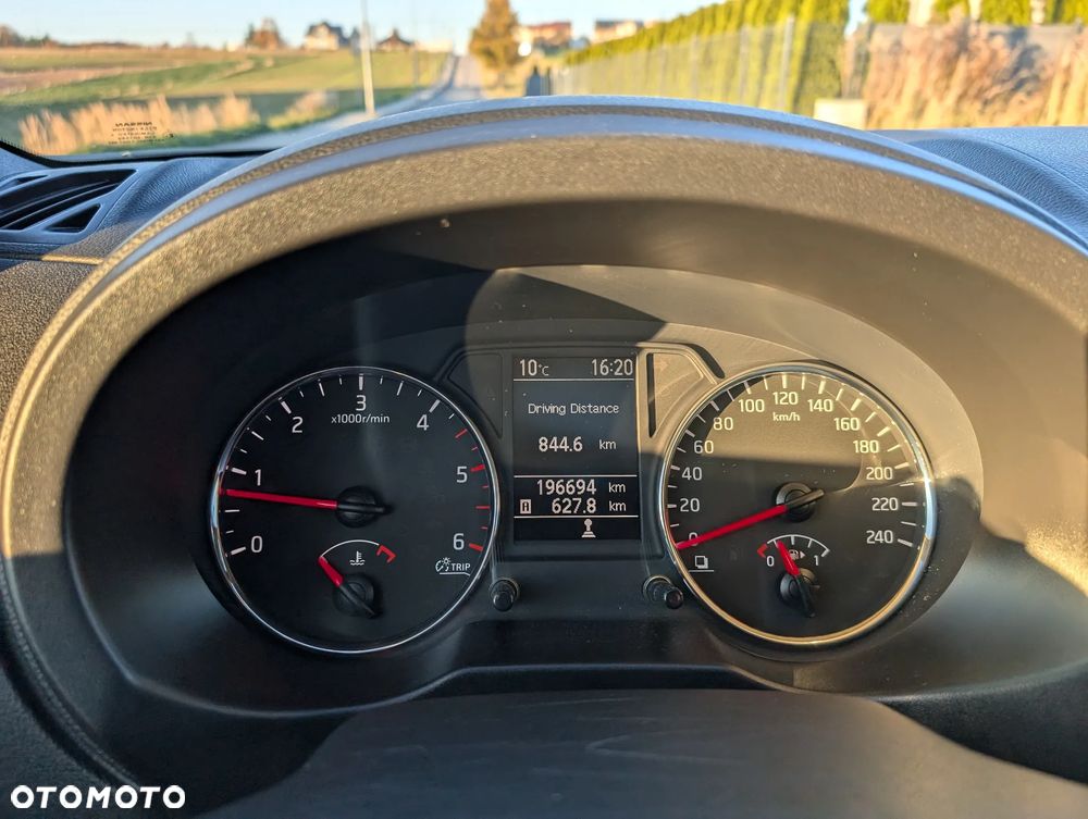 Nissan X-Trail 2.0 dCi XE - 33