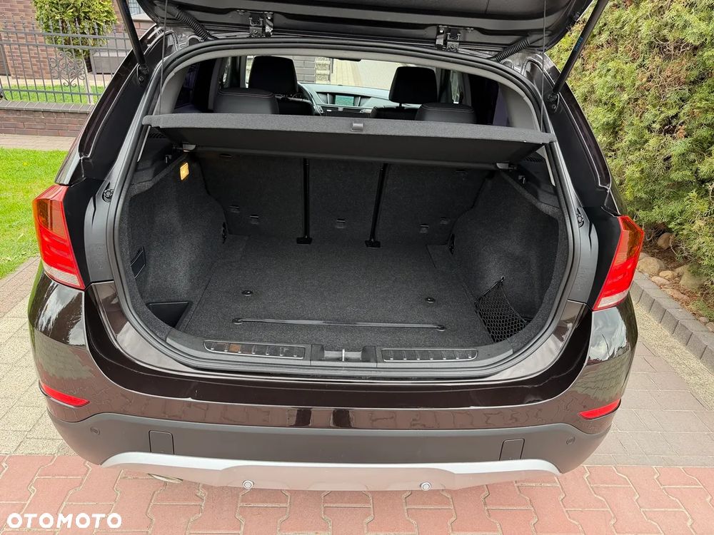 BMW X1 xDrive18d xLine - 36