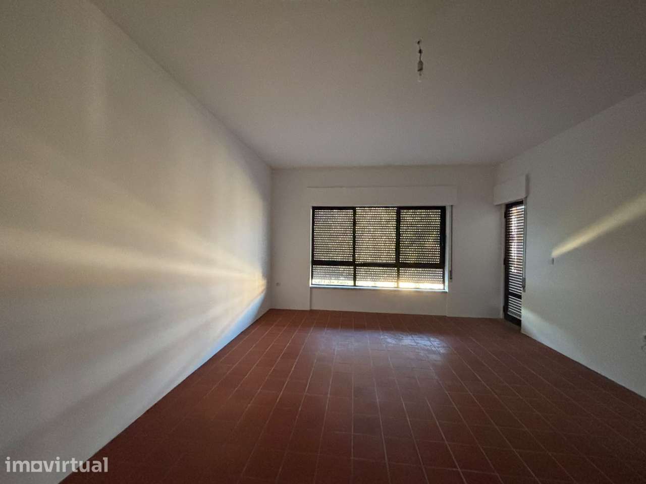 Apartamento Remodelado em Torres Novas - Grande imagem: 4/6