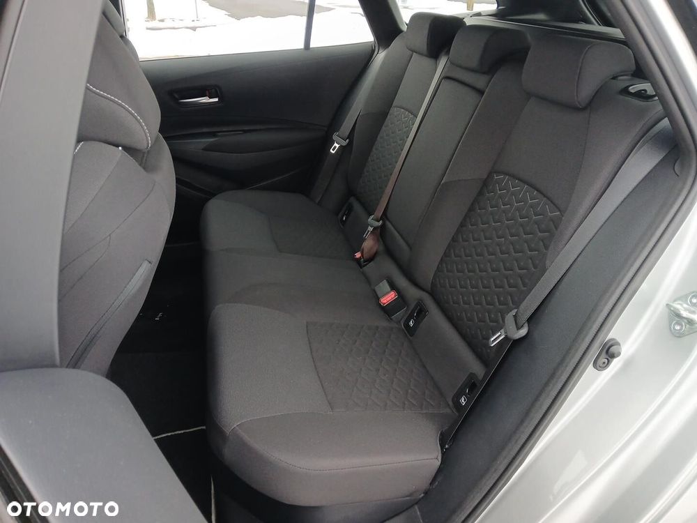 Toyota Corolla 2.0 Hybrid Comfort - 39