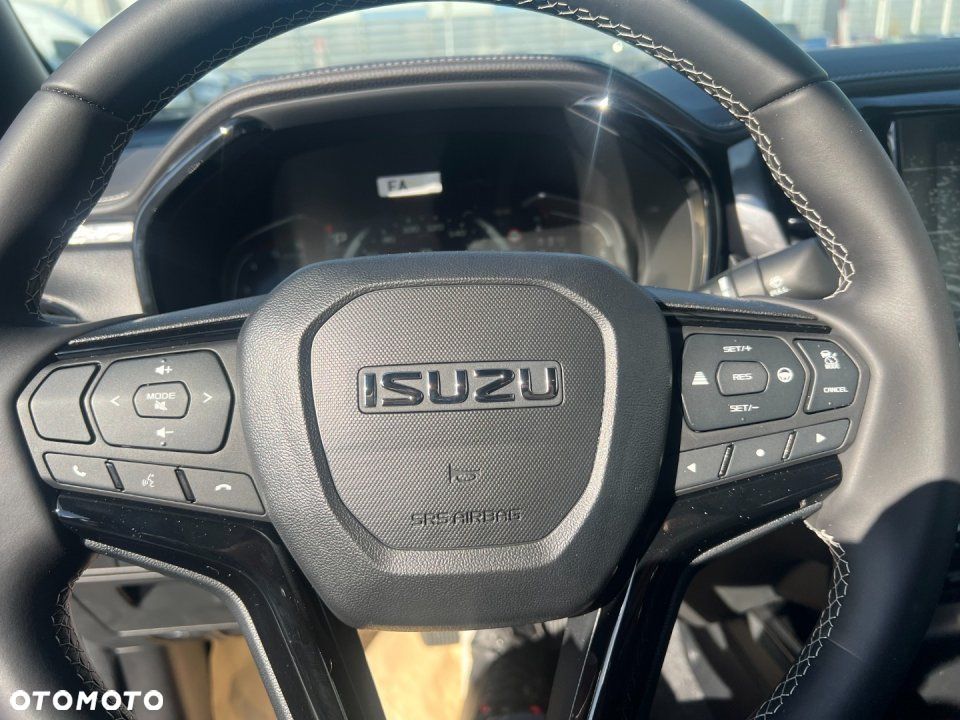 Isuzu D-Max - 12
