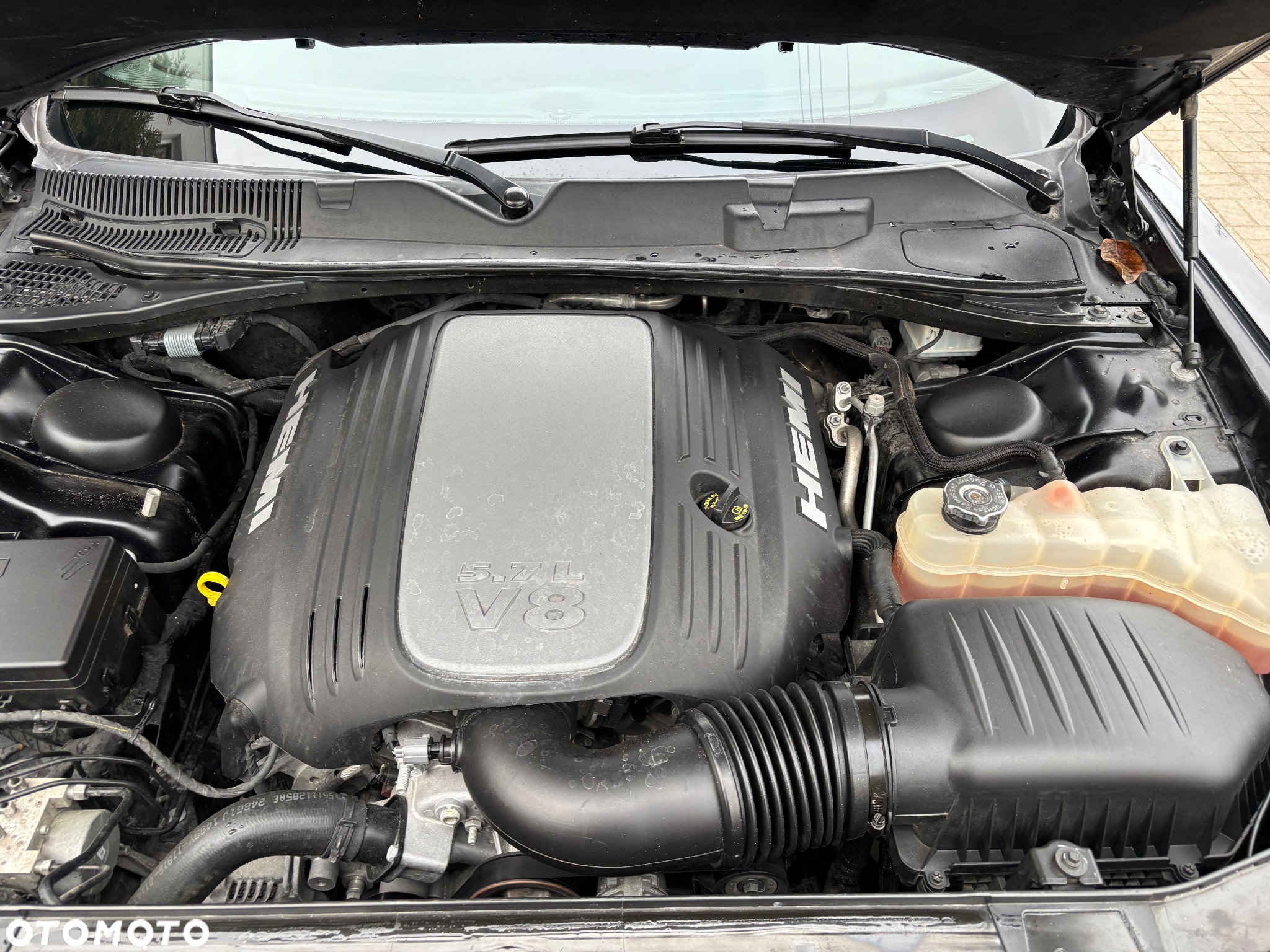 Dodge Challenger - 4