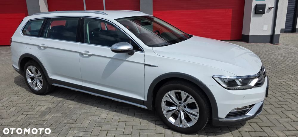 Volkswagen Passat 2.0 TDI SCR DSG 4Motion Business - 2
