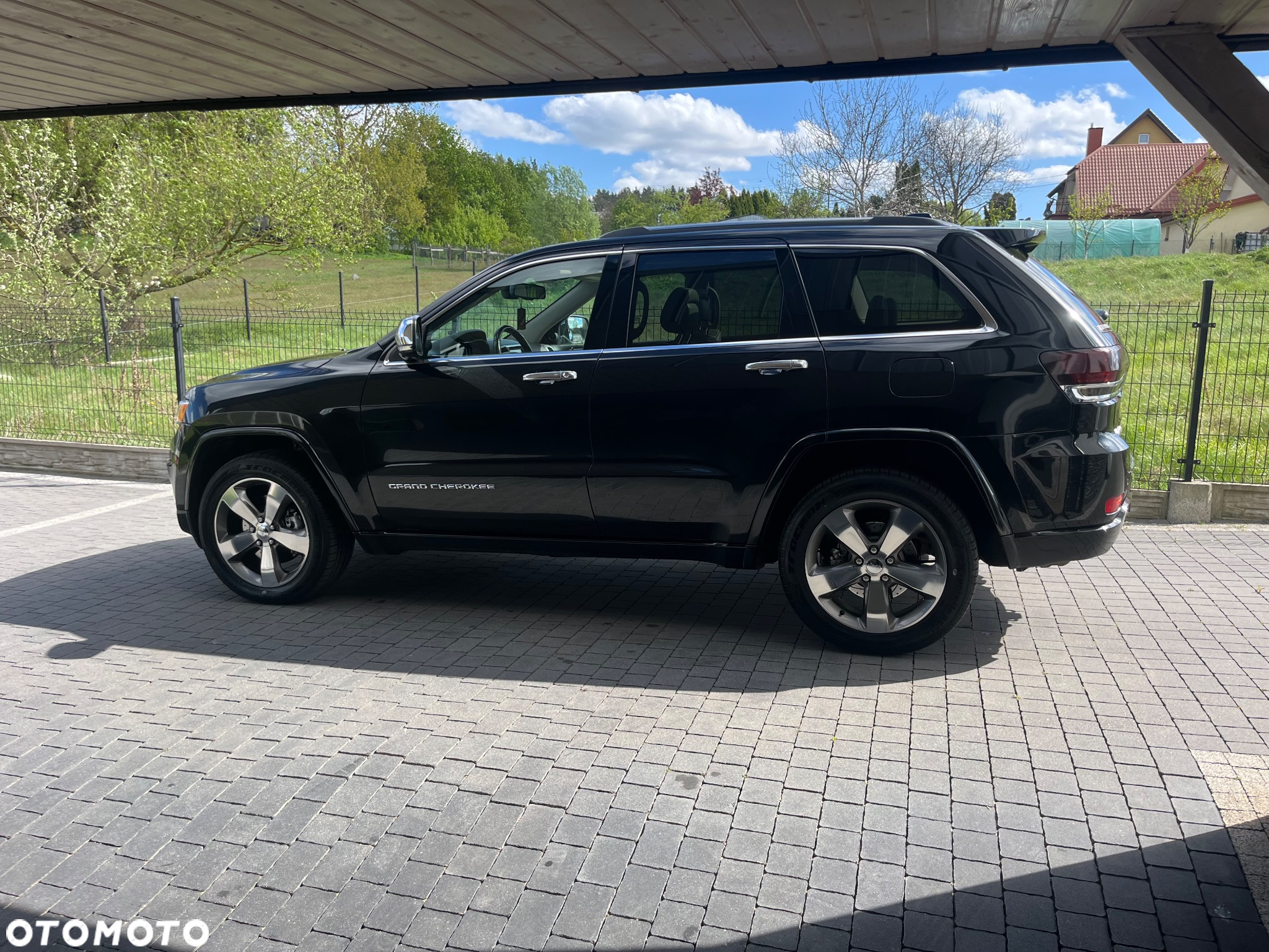 Jeep Grand Cherokee 5.7 V8 HEMI Overland - 11
