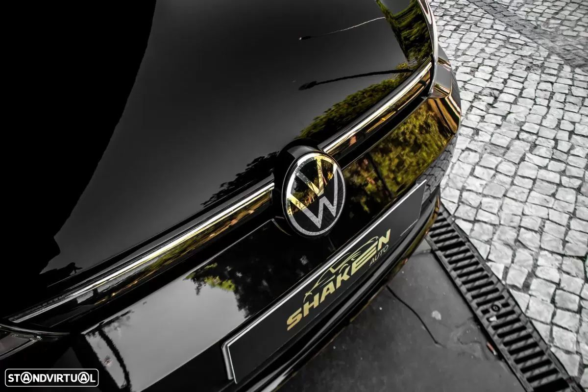 VW Golf Variant 2.0 TDi Conceptline - 9