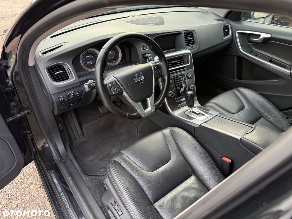 Volvo V60 - 13