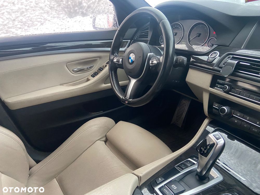 BMW Seria 5 520d - 14
