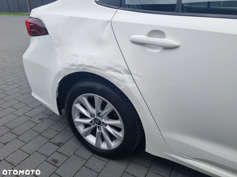Toyota Corolla 1.8 Hybrid GPF Comfort - 12