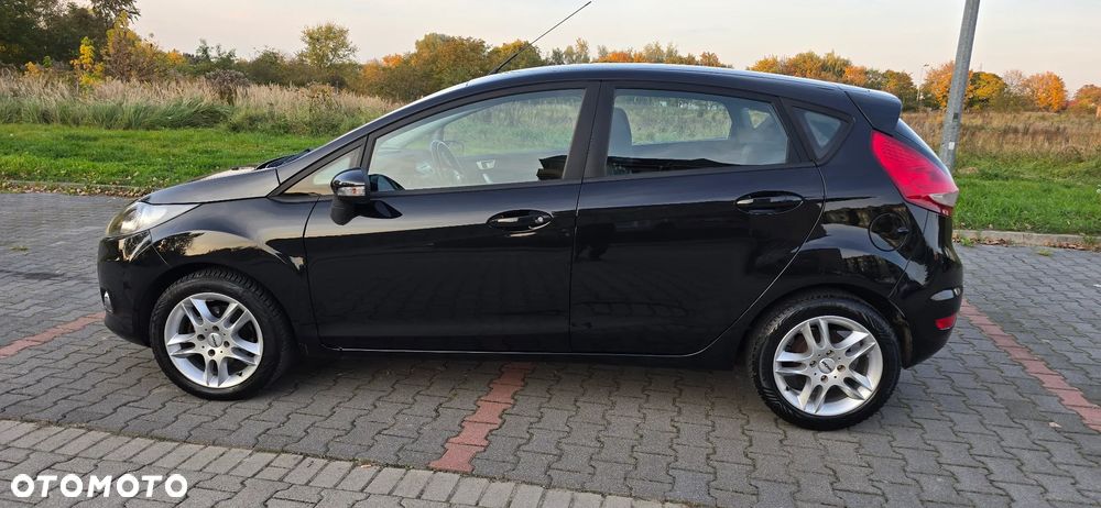 Ford Fiesta 2012 photo 4