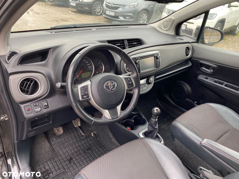 Toyota Yaris 1.33 Prestige - 19
