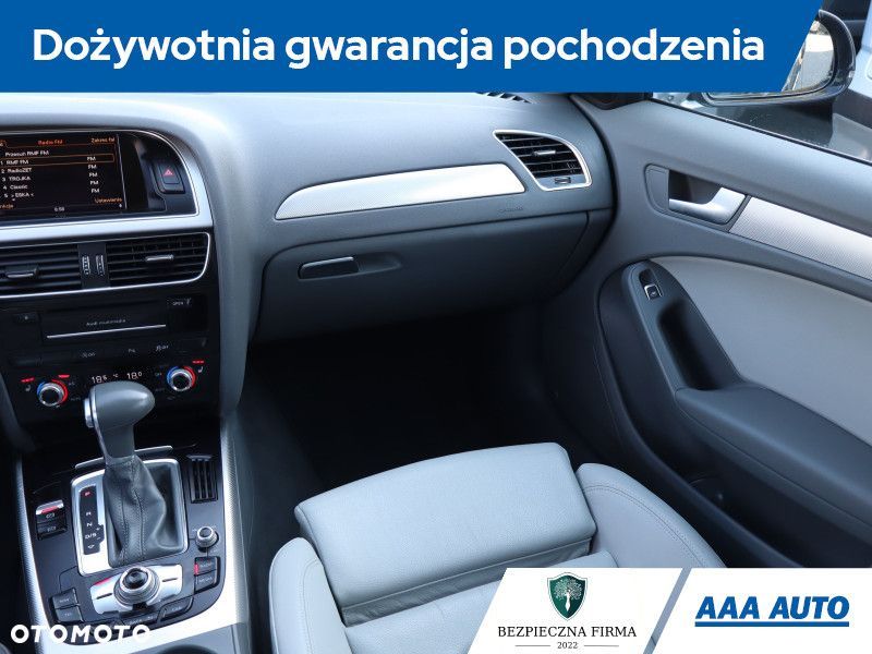 Audi A4 Limousine - 10