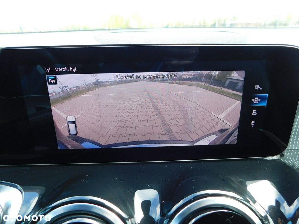 Mercedes-Benz GLB 220 d 4-Matic Progressive 8G-DCT - 18