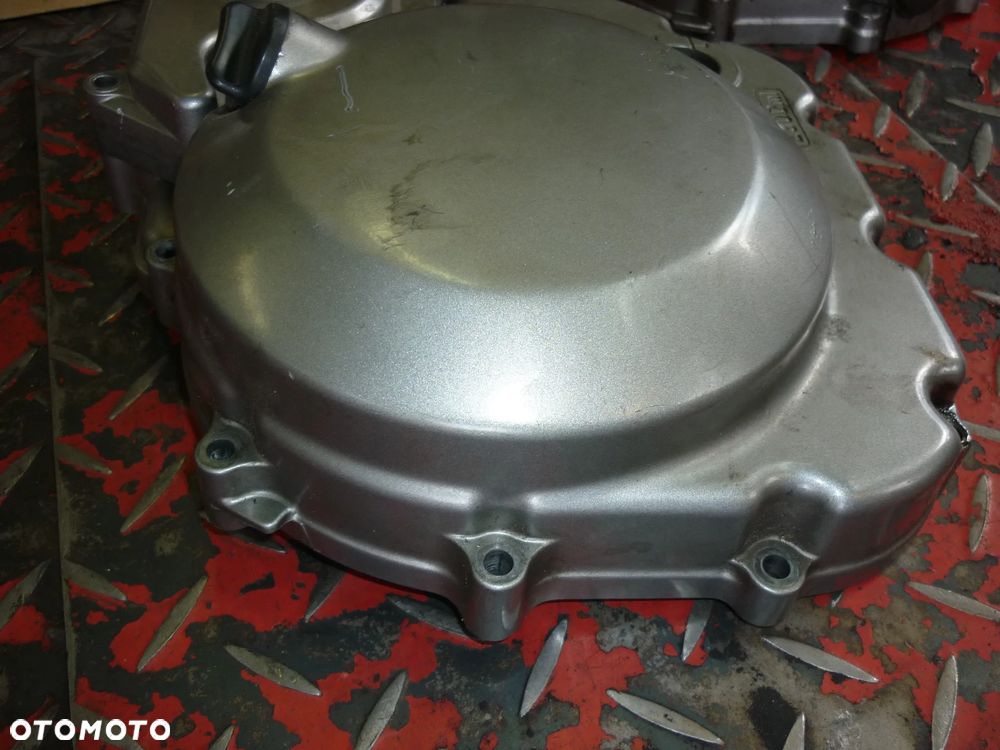 Pokrywa dekiel sprzęgła pompa wody Suzuki SV 650 rok od 2003 - 5