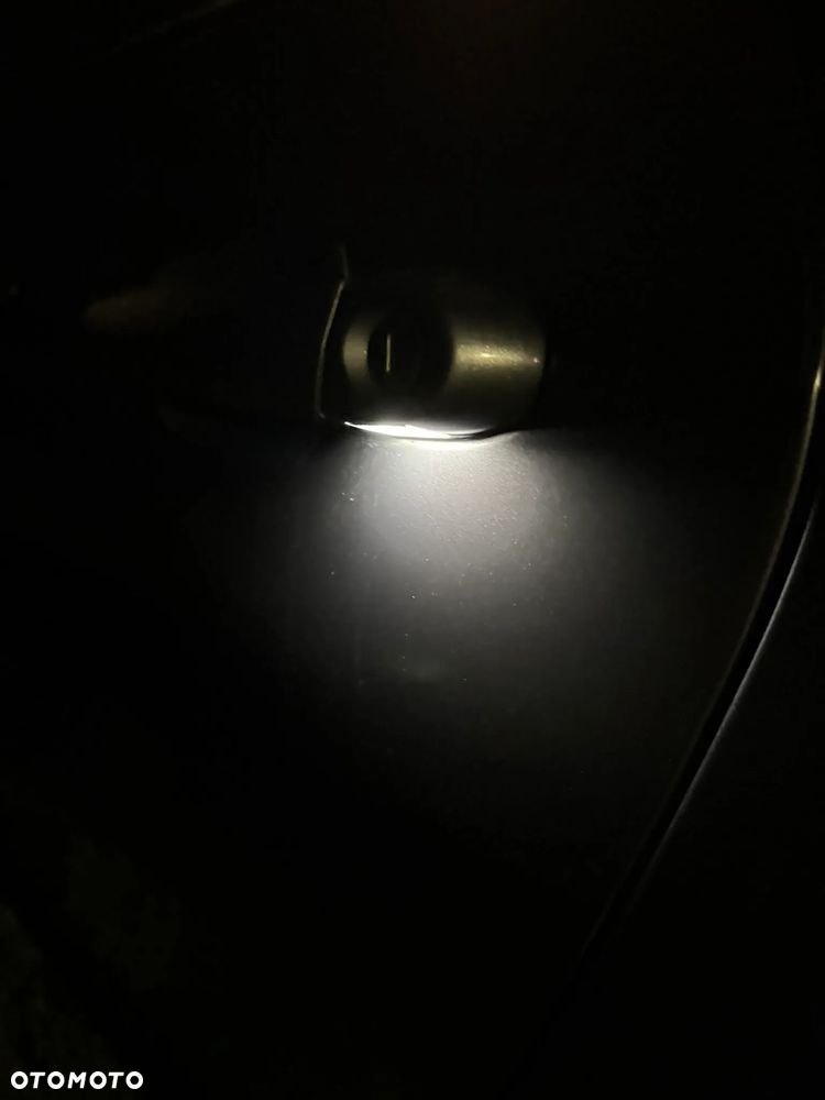 BMW Seria 3 - 35