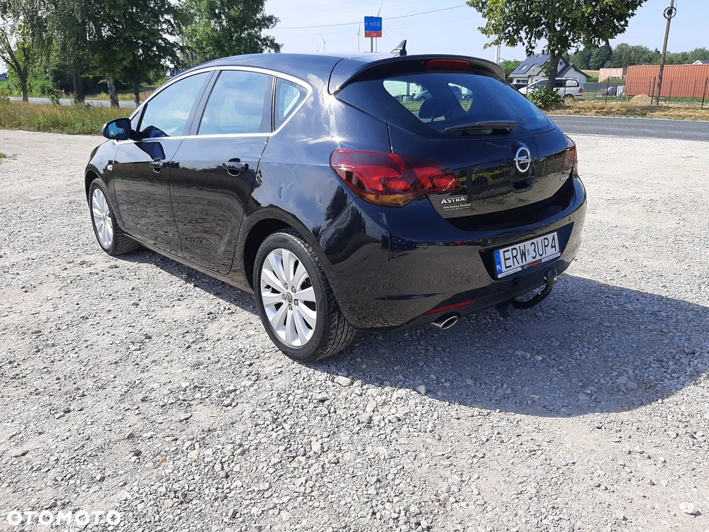 Opel Astra 1.4 T Cosmo - 12