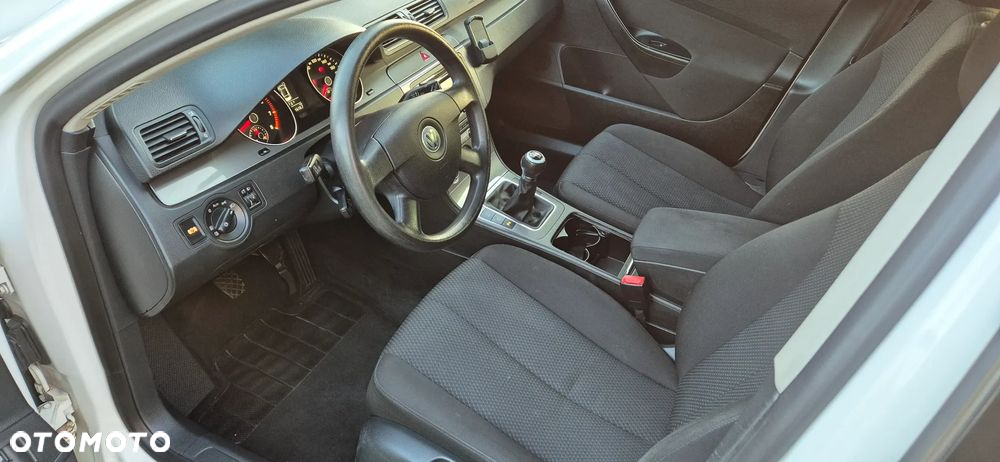 Volkswagen Passat 1.4 TSI BMT Comfortline - 8