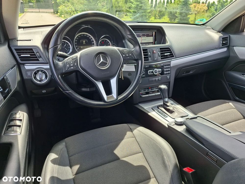 Mercedes-Benz Klasa E - 21